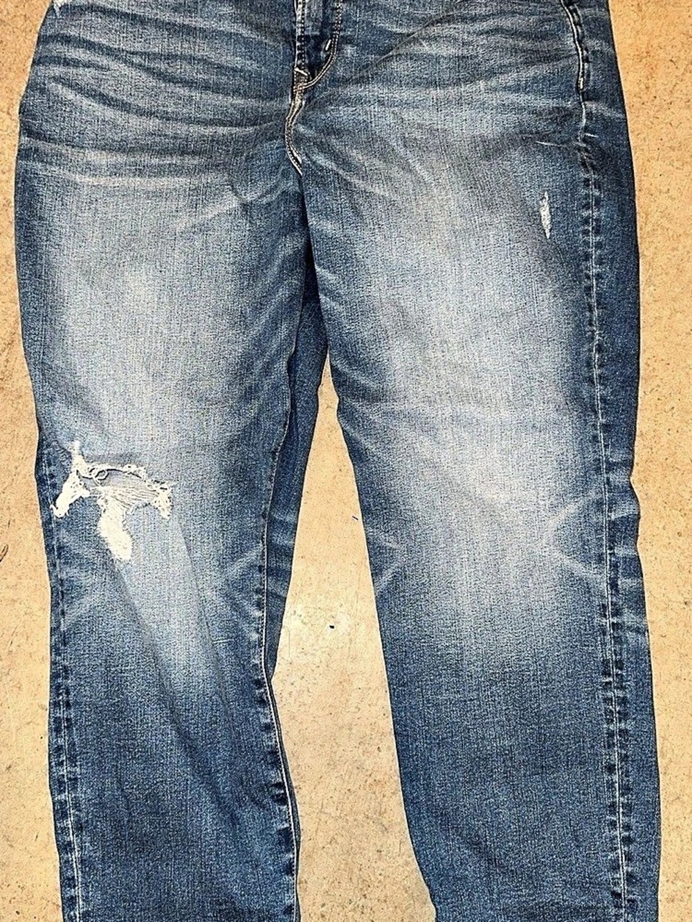 American Eagle Outfitters Distressed Blue Jeans Waist 16